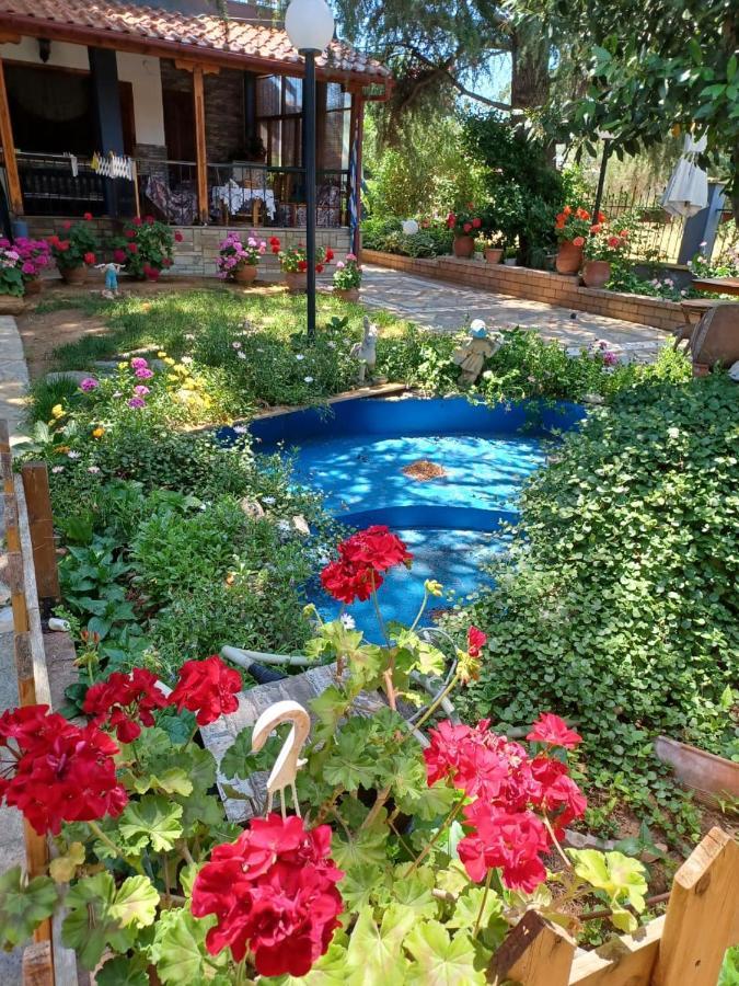 Handmade Peaceful Cozy House Near The Beach Nea Kallikrateia Exterior foto