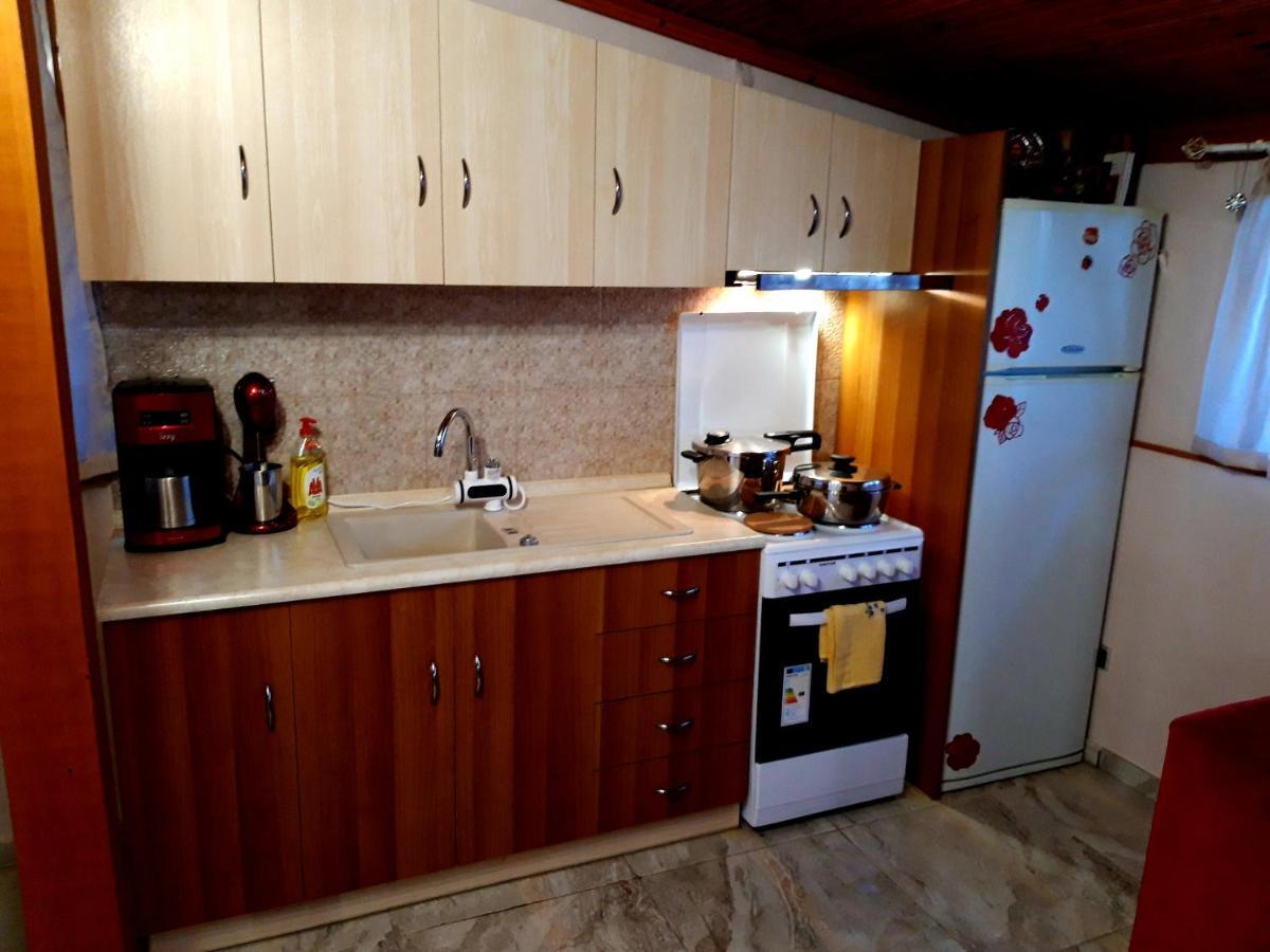 Handmade Peaceful Cozy House Near The Beach Nea Kallikrateia Exterior foto