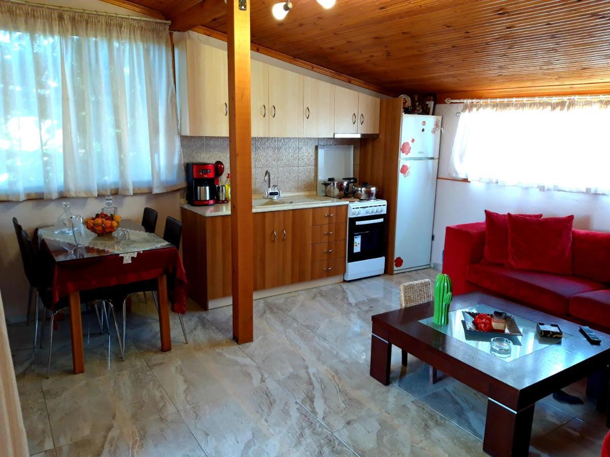 Handmade Peaceful Cozy House Near The Beach Nea Kallikrateia Exterior foto