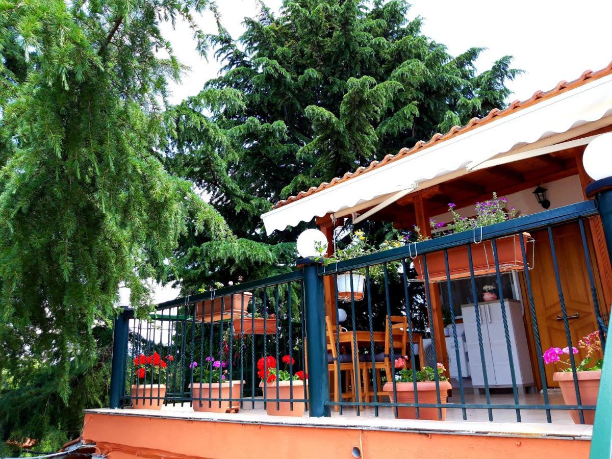 Handmade Peaceful Cozy House Near The Beach Nea Kallikrateia Exterior foto