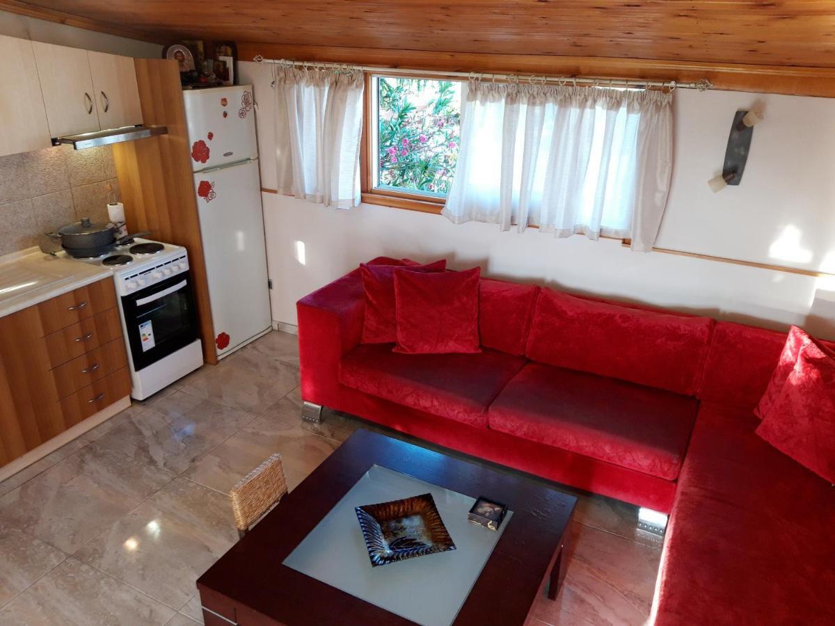 Handmade Peaceful Cozy House Near The Beach Nea Kallikrateia Exterior foto